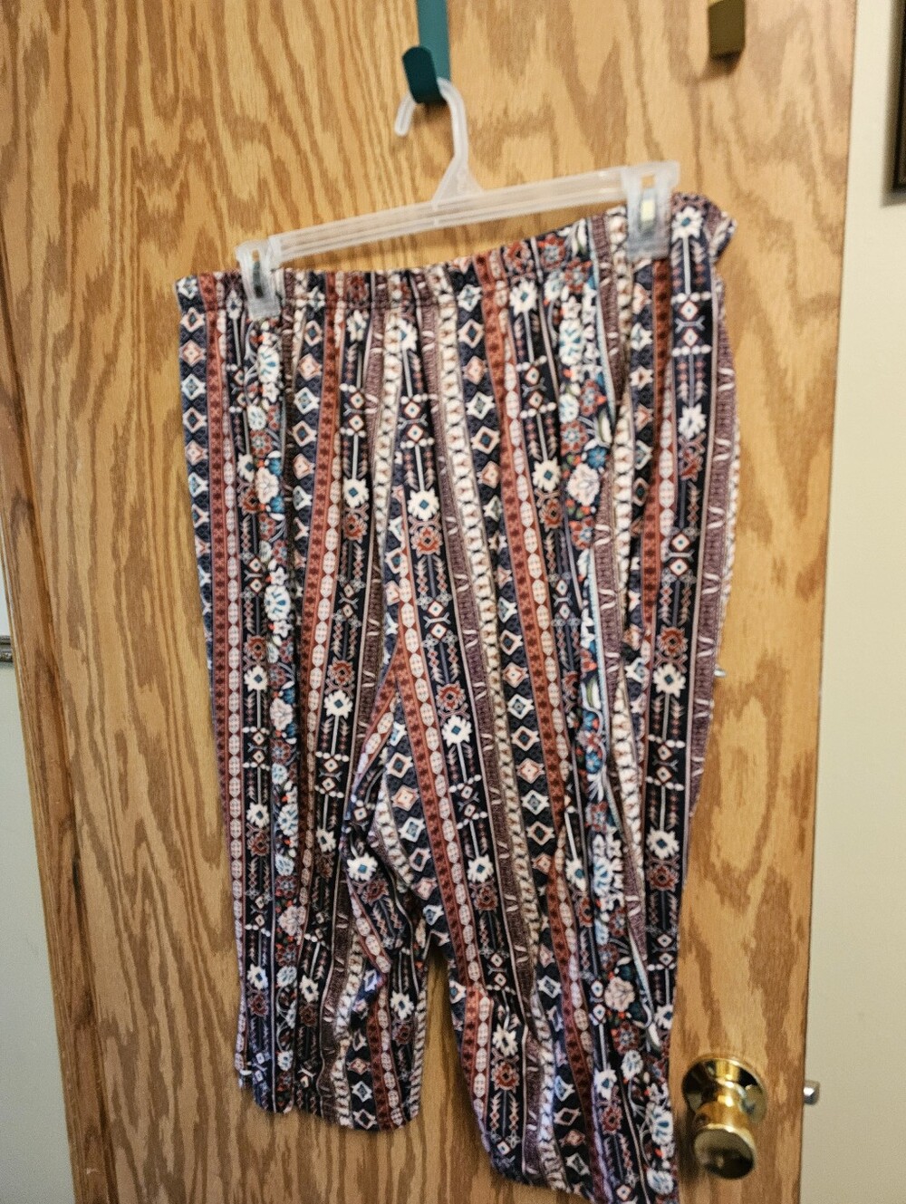 CAPRIS NWOT 4X WOMANS